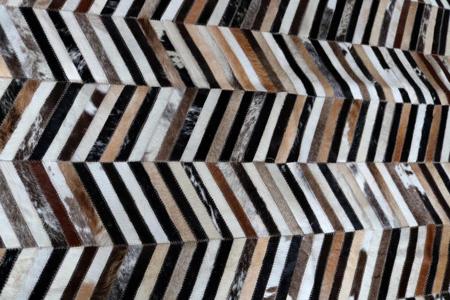 99848 Cowhide rug Patchwork Collection Quebecuir Premium