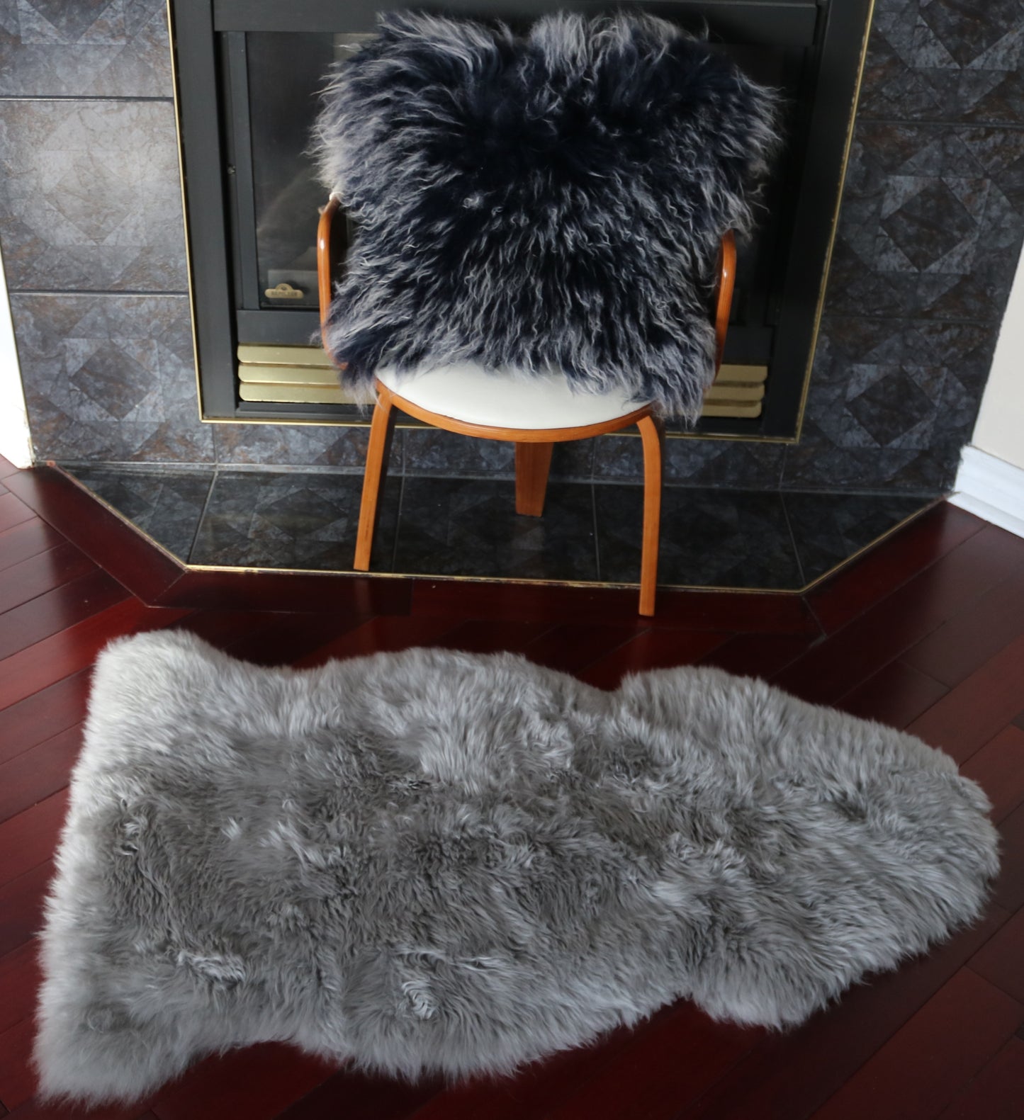 99889 Tapis GRAND peau de Mouton Sheepskin BIG SIZE Collection Quebecuir Premium GREY  X 1