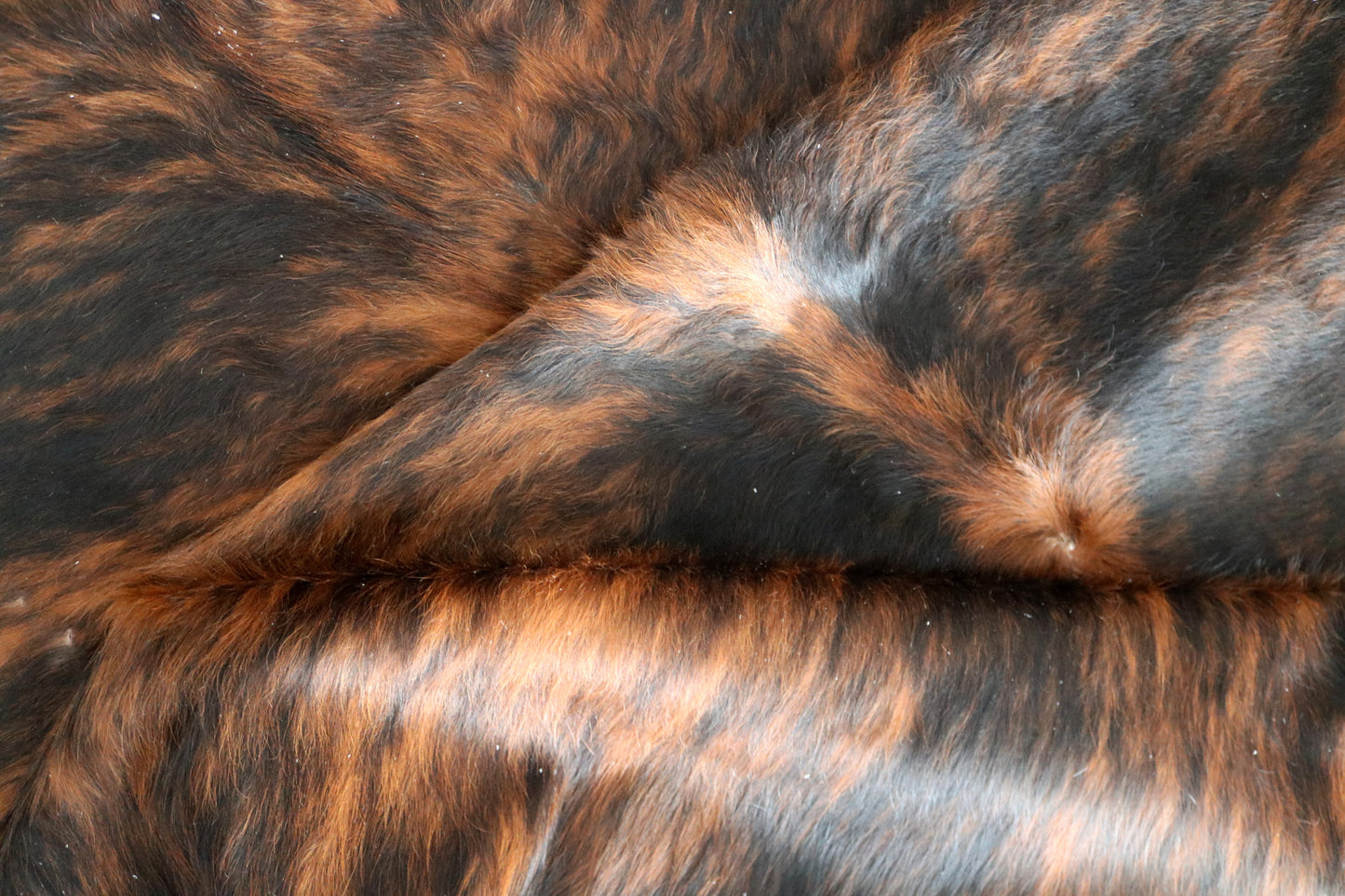 99920 Cowhide rug TRICOLOR    Collection Quebecuir Premium