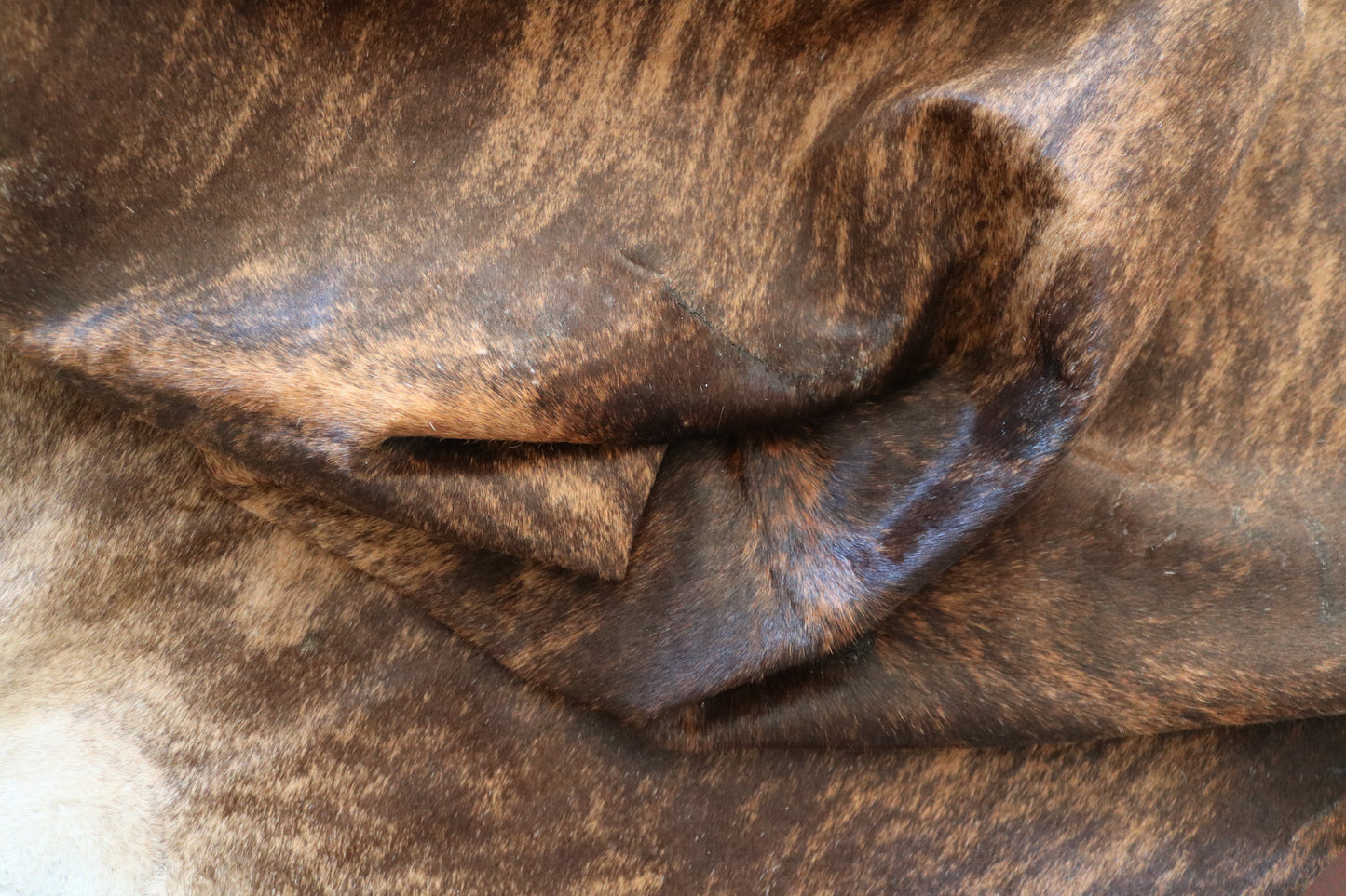 200568 Cowhide rug TRICOLOR Collection Quebecuir Premium