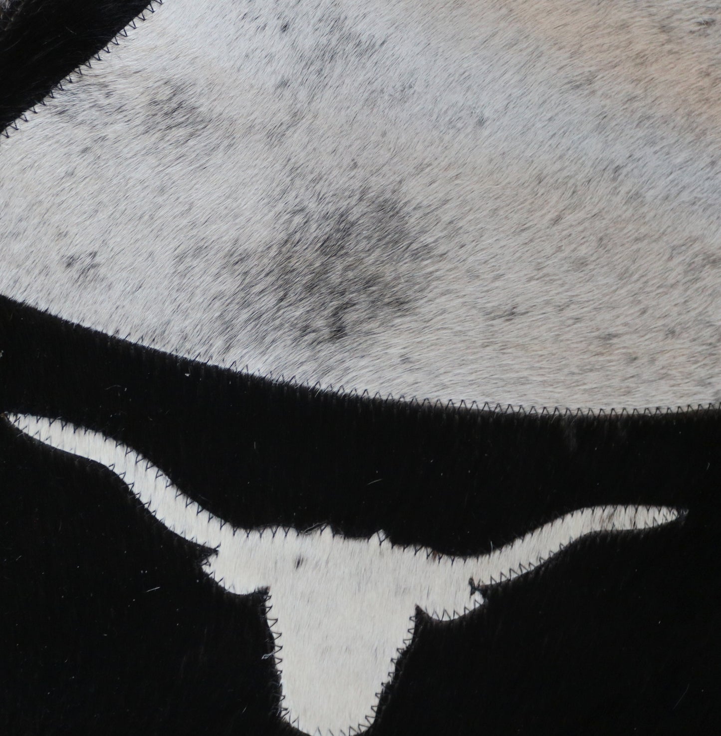 99963 Cowhide rug patchwork Collection Quebecuir Premium MANDALA ROUND  BIG SIZE XXL