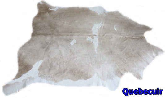98406- Cowhide Rug Tapis Peau de Vache CHAROLAIS     - Collection Quebecuir Premium