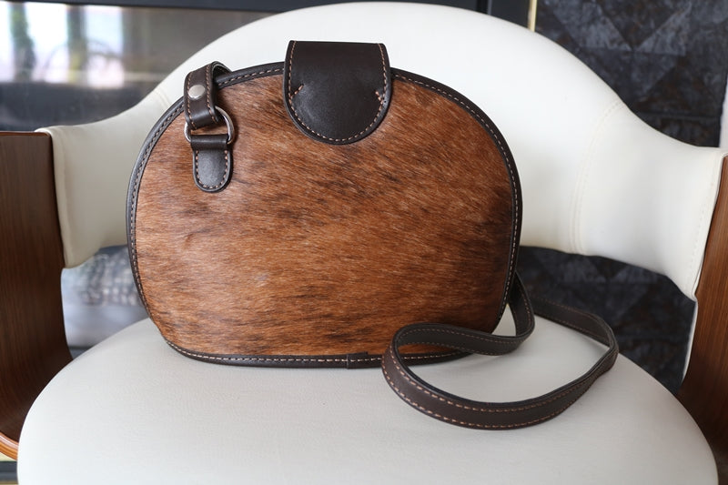 Leather and Cowhide handmade bag. Code 400005