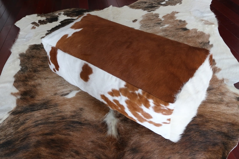30' Brown and white cowhide pouf. Code 400018