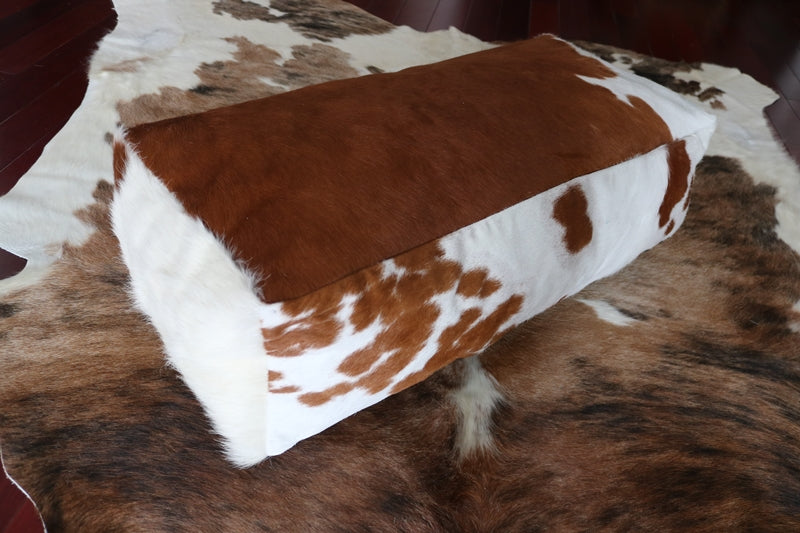 30' Brown and white cowhide pouf. Code 400018