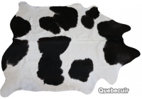 Tapis en peau de vache blanc et noir. Code 95322.